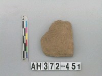 藏品(褐色細砂陶片)的圖片